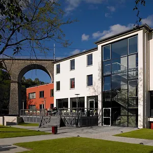Hostal Youth, Luxemburgo