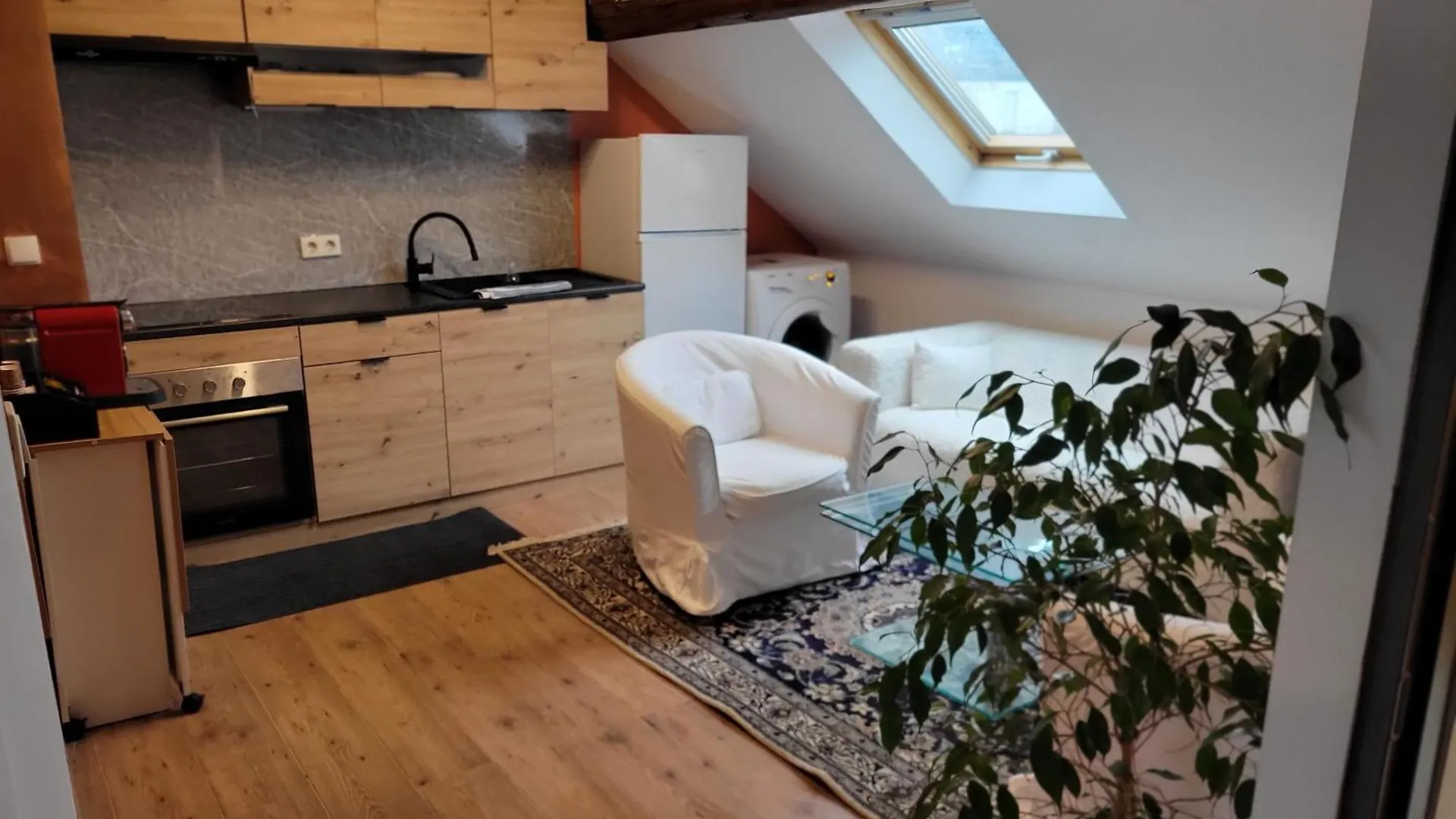 Cheri'S Aparts Luxemburgo Apartamento